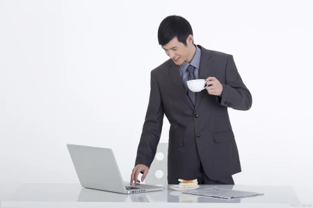 做四休三：新时代的工作与生活平衡，为什么这是一个大胆的尝试？（做四休三是什么意思）