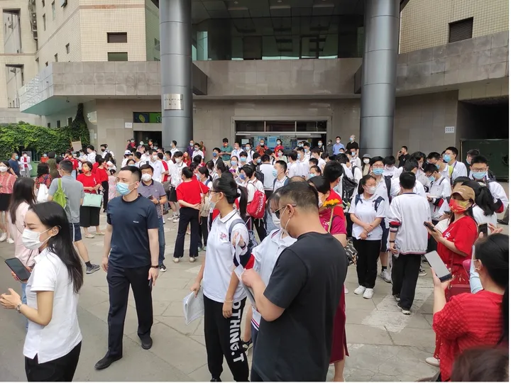 2022年高考：期盼与寓意依旧，意外也不期而至-高考愿望清单