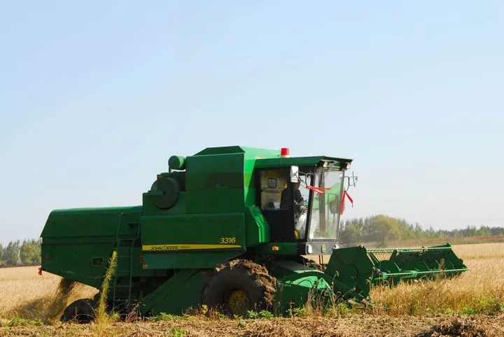 收割机多久能回本？听听机手们怎么说吧-小麦收割机能用几年