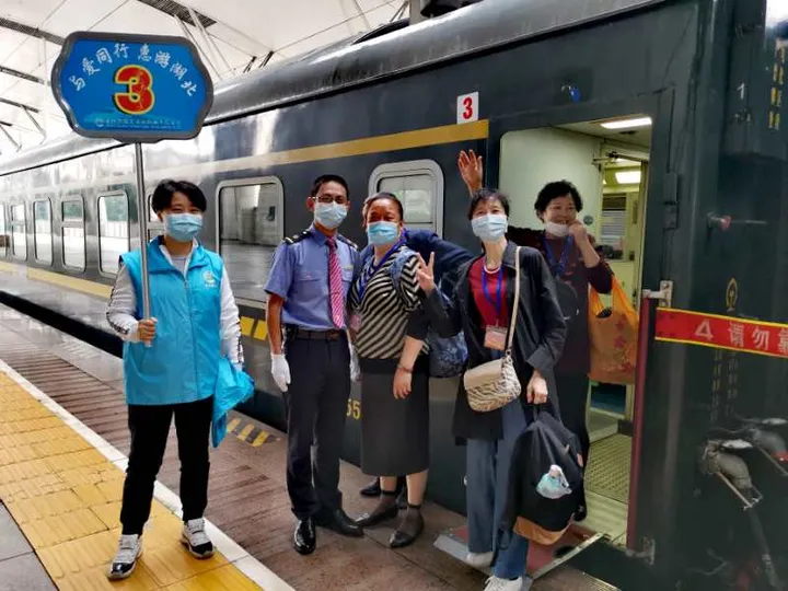 “武铁旅游号”旅游专列从武汉再启程-武汉武铁旅服传媒有限责任公司