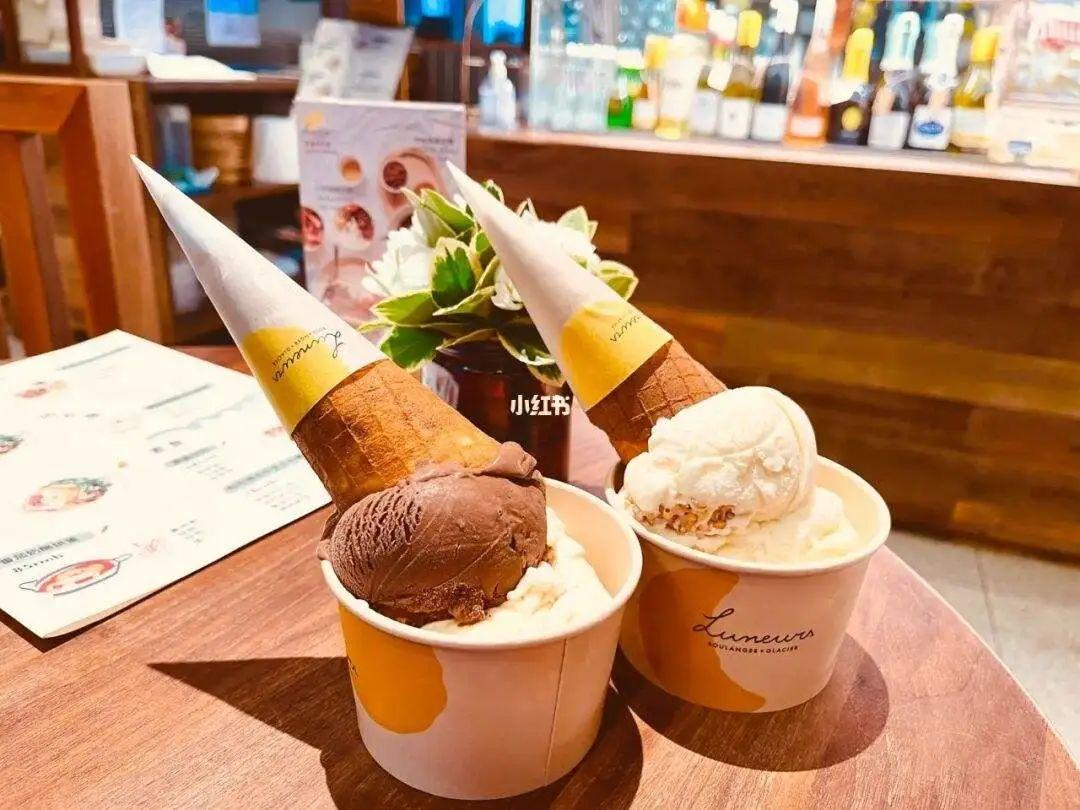 一杯冰淇淋引发的惨案，背后是宝马的败退（冰淇淋翻车事件）