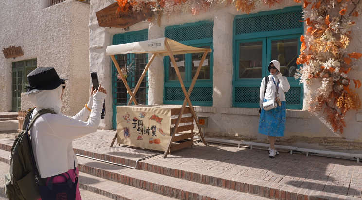 新疆和田：“皖和号”旅游专列来和 287名游客开心游和田-第一摩码资产待遇怎么样