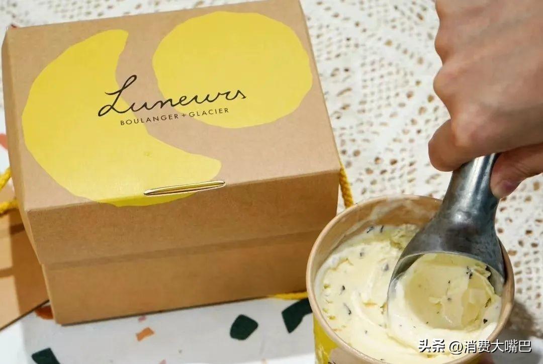 车展忙活好几天，宝马半个董事会败给了一个冰淇淋！（宝马车展厅图片）