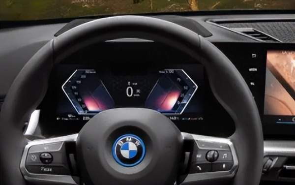 市值蒸发163亿！宝马败给一个仅35元的冰淇淋！（宝马车系列及价格及图片白色）