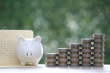 有人捧着几十万跨省存钱 手里有10万如何理财最合理？-十万块钱存哪里收益高