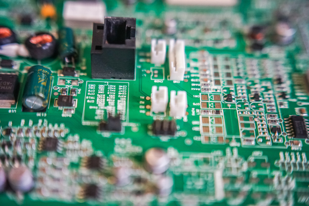 月入过万是什么水平：一季度20个行业招聘薪酬超1万，最高涨至2.5万-月入过万的工作是什么水平