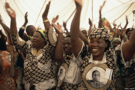 全球收入真相：月入1万2千块人民币刚刚够到了美国贫困线-月收入一万美金在美国什么水平