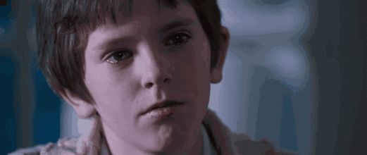 痛心！4岁女童在车内不幸身亡，“凶手”又是它……（小女孩闷死在车里）