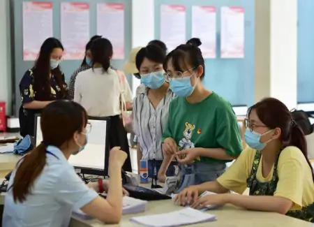 “先落户后就业”、发放就业补贴……多地多措并举促进高校毕业生就业-就业落户有什么好处