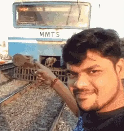 千万别这样自拍了……（别发自拍表情包）