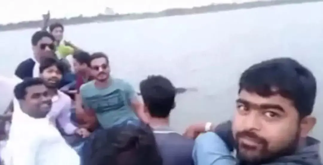 千万别这样自拍了……（别发自拍表情包）