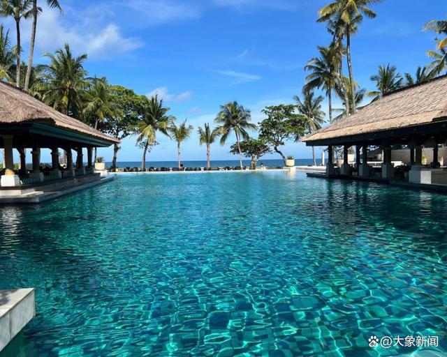 巴厘岛身亡两中国游客为多年情侣，好友发声：他们感情很好，死者家属已赶赴巴厘岛（中国不建议去巴厘岛）