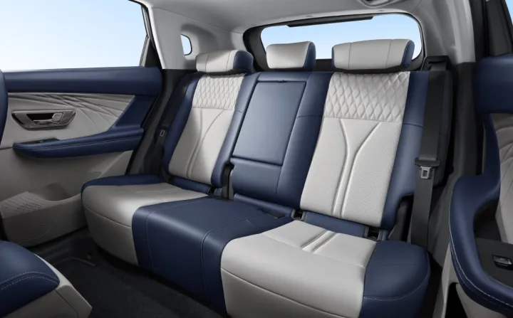 试驾官 | 评测东风风神皓极，真有实力还是徒有其表？-东风风神炫酷多少钱