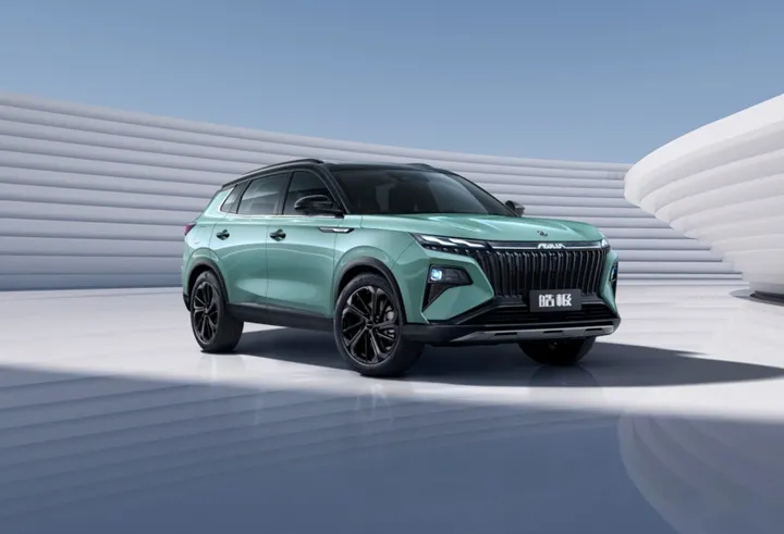 东风风神皓极正式发布 东风马赫双擎更省油-东风风神混动车价格