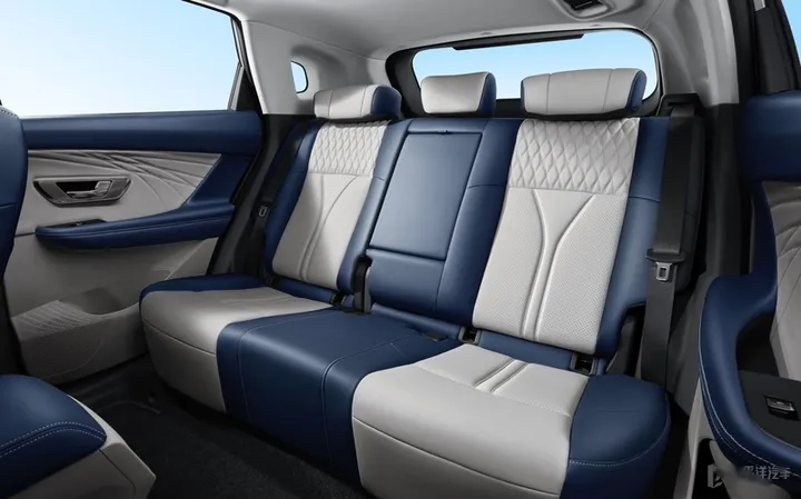 东风风神皓极正式发布 东风马赫双擎更省油-东风风神混动车价格