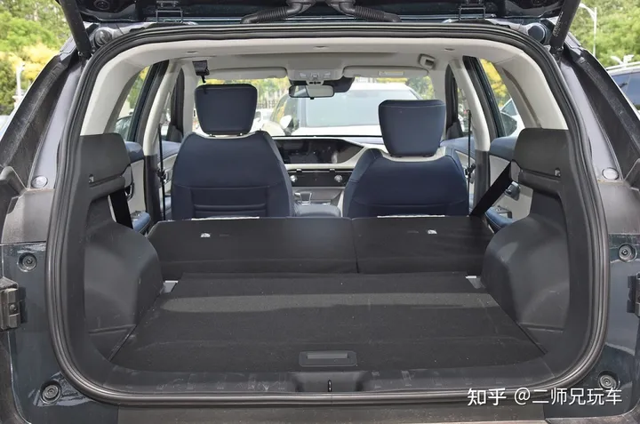 看颜值测空间，拼配置比动力，不到14万的风神皓极，值不值得买？-风神 suv