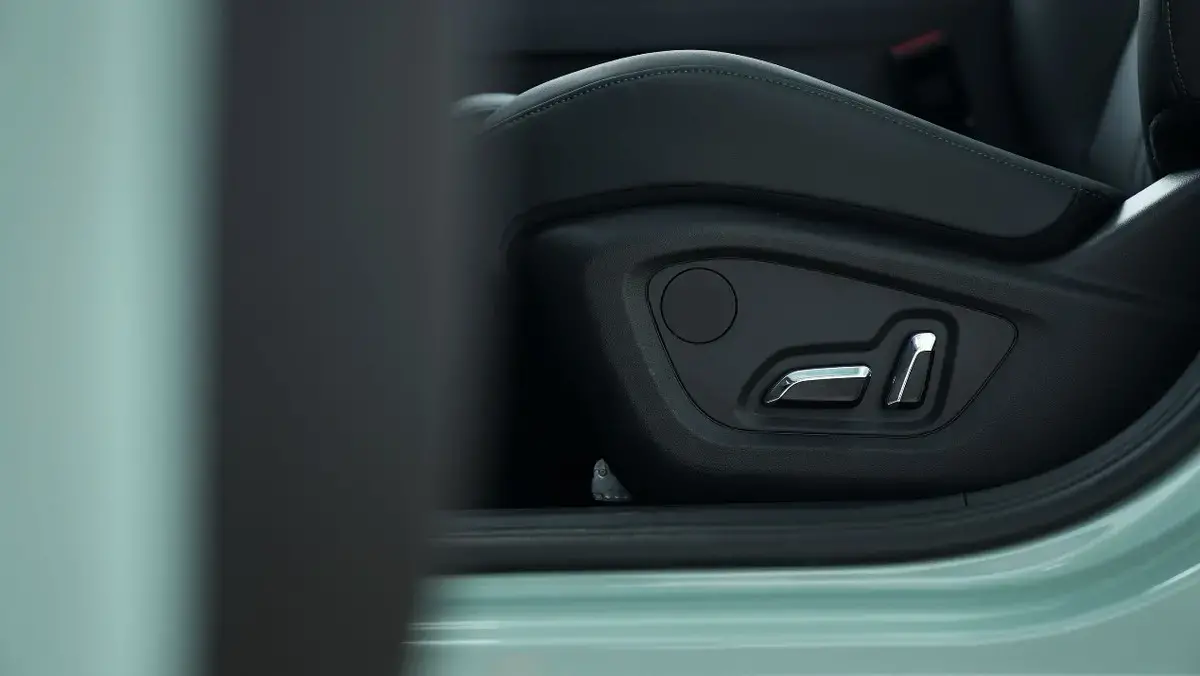 两个月用车体验，行驶里程超过3500公里，深度试驾风神皓极-风神奕炫2021款报价及图片