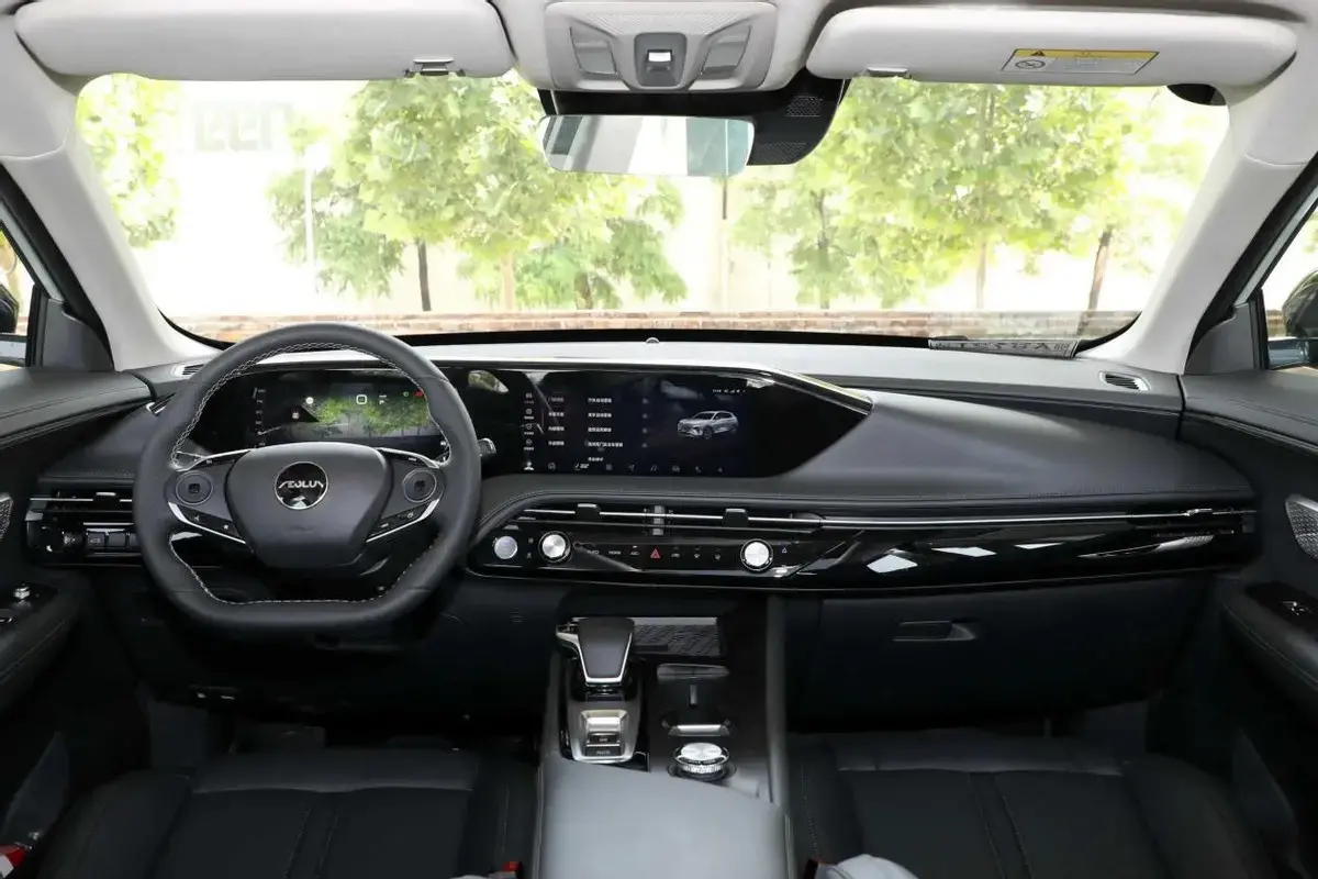 国产混动SUV新成员，评测皓极混动版，徒有虚名还是真有实力？-皓影混动版是什么意思