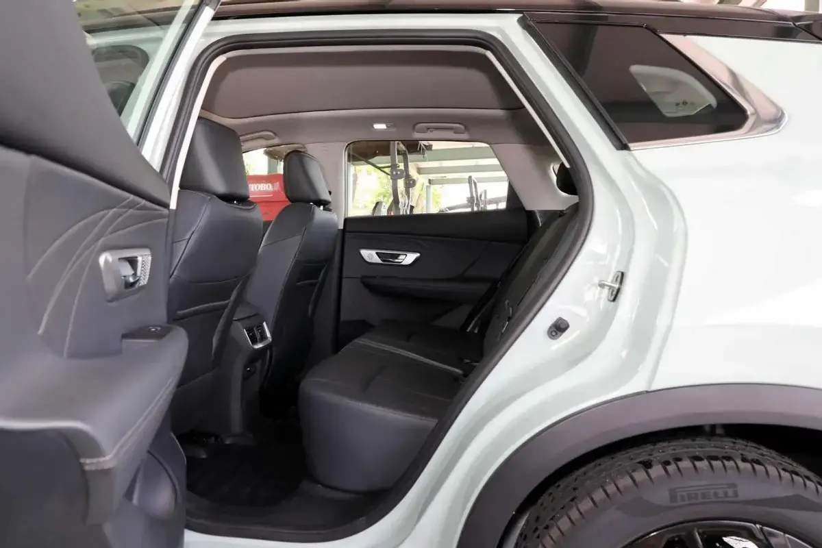 国产混动SUV新成员，评测皓极混动版，徒有虚名还是真有实力？-皓影混动版是什么意思