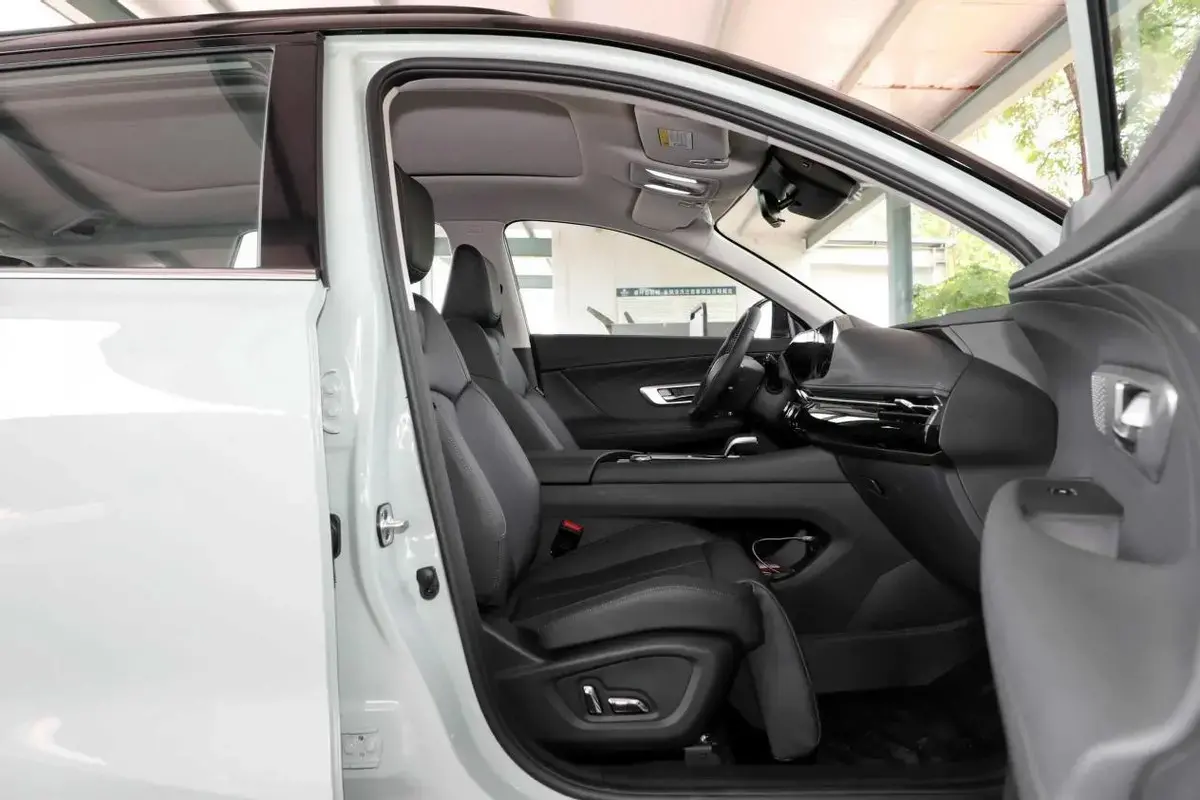 国产混动SUV新成员，评测皓极混动版，徒有虚名还是真有实力？-皓影混动版是什么意思