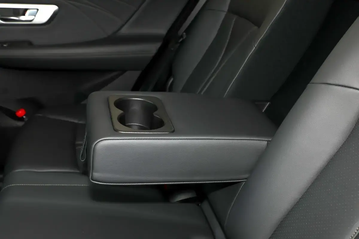 国产混动SUV新成员，评测皓极混动版，徒有虚名还是真有实力？-皓影混动版是什么意思