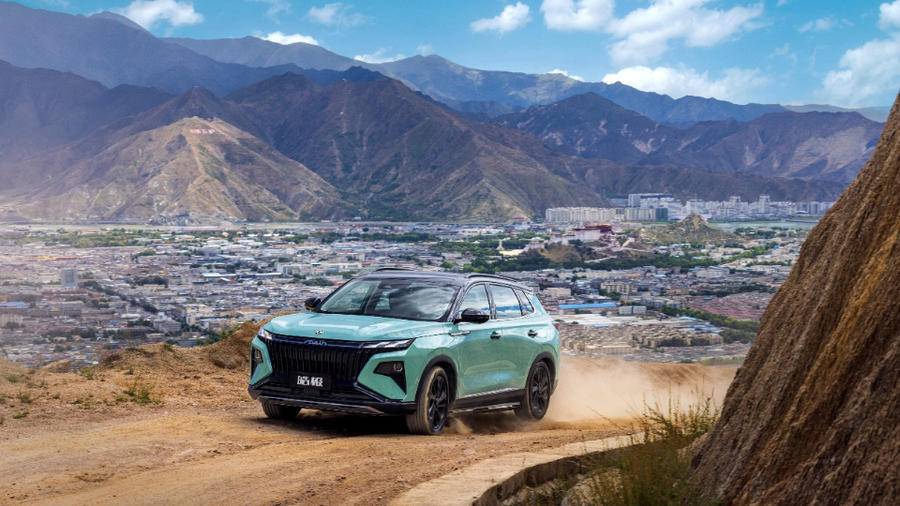 试驾东风风神皓极--13万级高端SUV见证40万级越级实力-东风风神ax7油耗多少钱一公里