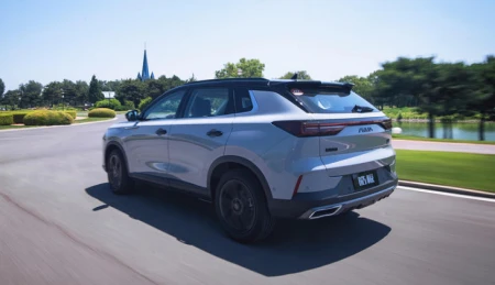 混合动力，空间实用，东风风神皓极亮点多-东风风神奕炫max油电混动