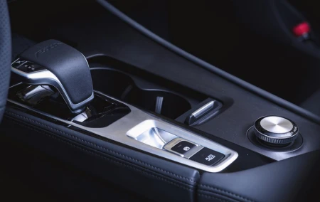 混合动力，空间实用，东风风神皓极亮点多-东风风神奕炫max油电混动