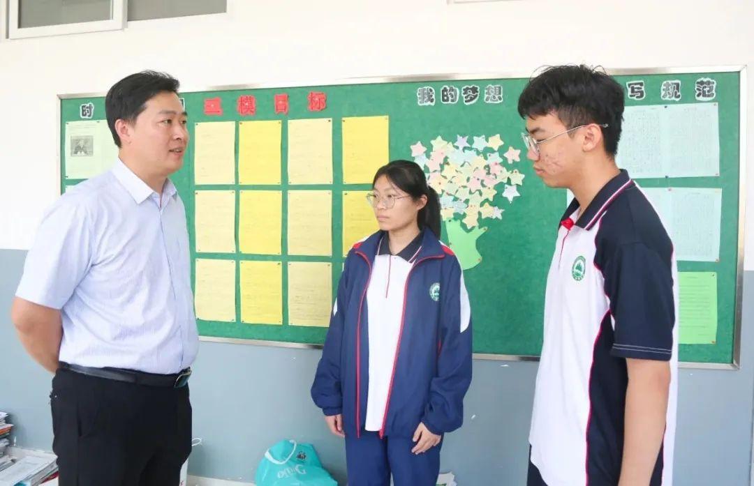 昌乐教师暖心助力高三学子迎接“高光时刻”-昌乐教师暖心助力心得体会感悟