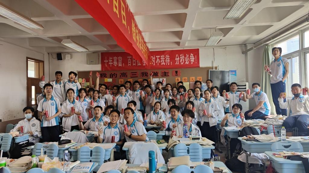 一声“妈”，胜万金！最后一课，青岛一中这群高三生别样谢师恩-青岛一中学校图片高清