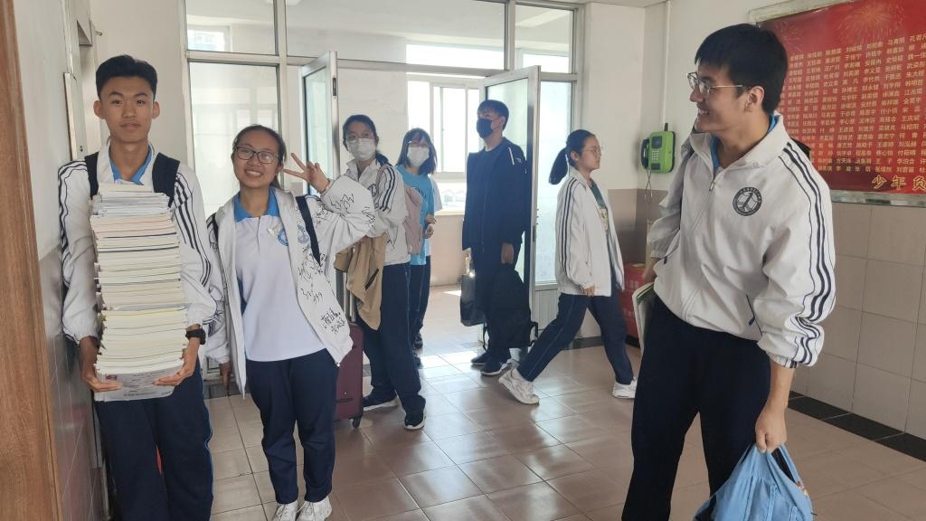 一声“妈”，胜万金！最后一课，青岛一中这群高三生别样谢师恩-青岛一中学校图片高清
