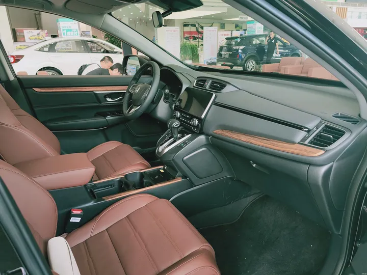 本田新CR-V到店实拍：外形小幅调整-全新本田CRV2023款试驾视频