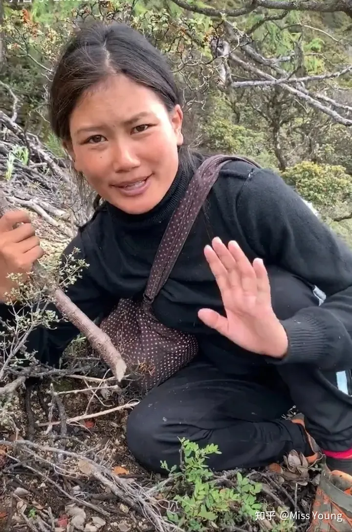 又一个被央视点名的网红？拍个土味视频就带全村脱贫致富，还被夸美若西施（央视走村直播看脱贫主持人）