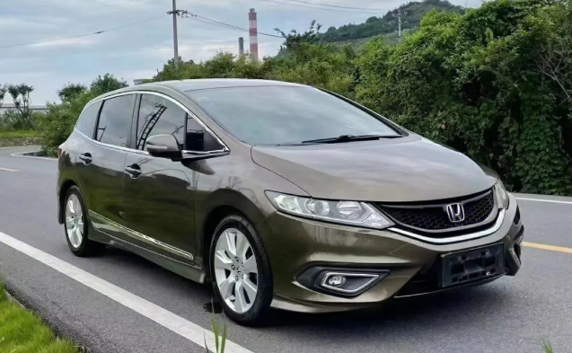 车震去哪儿？东风本田经销商借车震宣传被罚8万，宣传也要有底线-轿车里嘿嘿前排还是后排方便