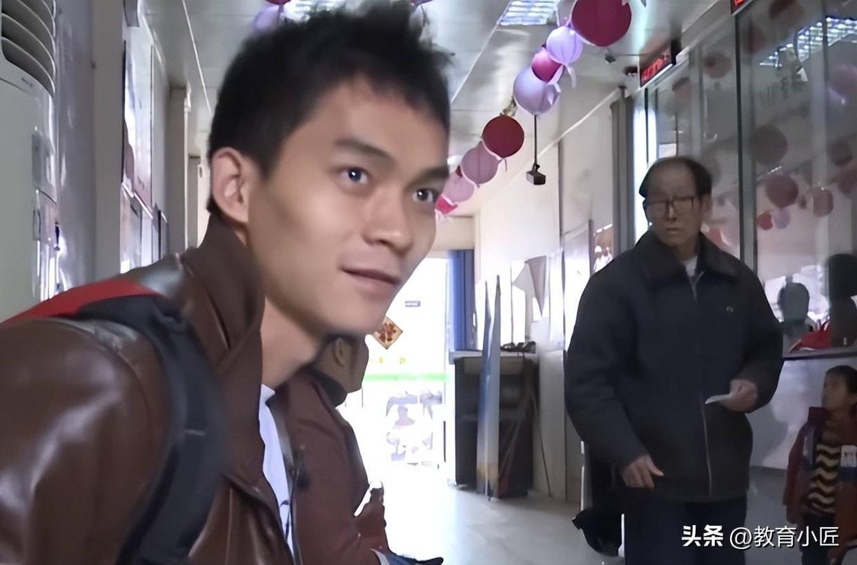 “高考钉子户”唐尚珺自曝高考成绩594分，已复读14年，耗不起了-高考狂人唐尚珺2021年高考成绩