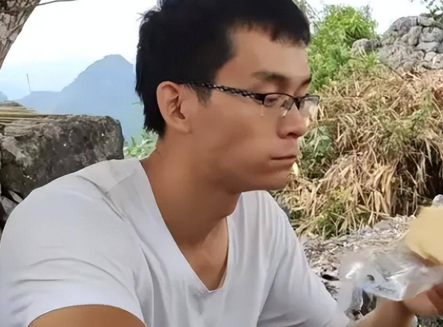 这次真要离开了，唐尚珺高考594分，超一本线119能否上清华？-唐尚珺最高考了多少