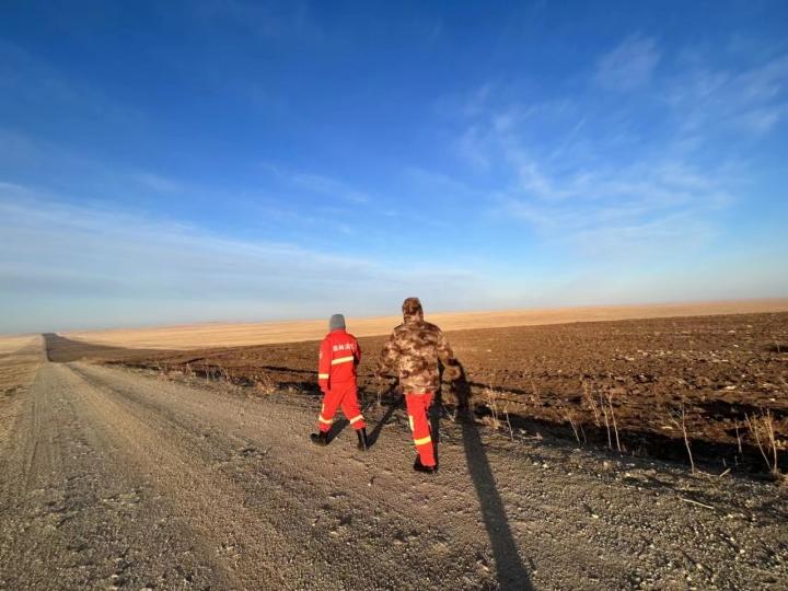 中蒙、中俄边境突发入境草原火灾 最新：明火已被扑灭-中俄蒙三国交界处界碑