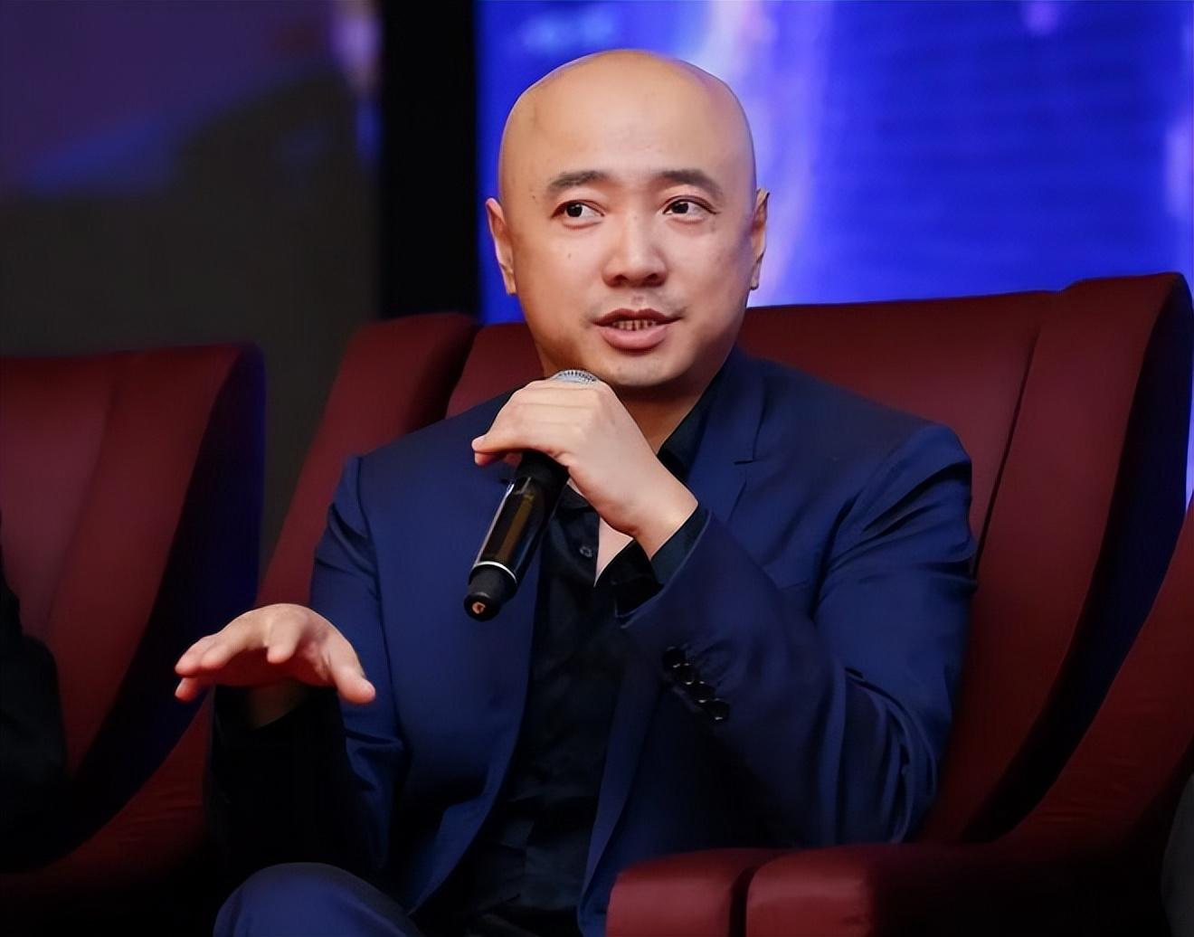 徐峥回应8.2亿资产冻结传闻：身在国外拍戏，没有任何资产转移（徐峥资产排名）