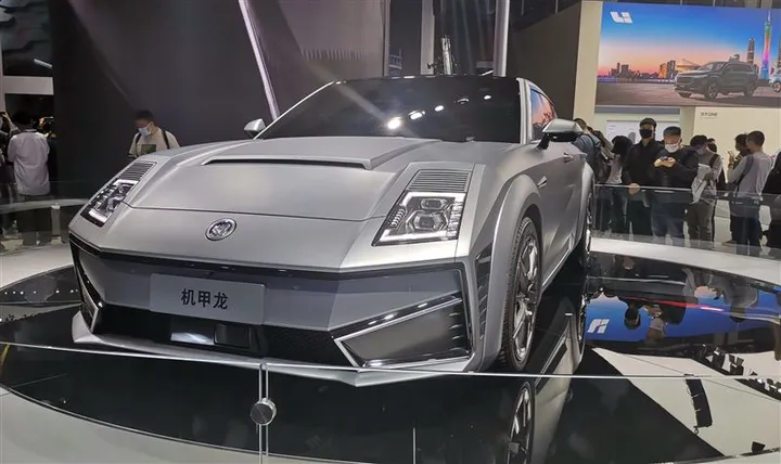 再会广州:期冀•遗忘（广州再构服饰有限公司）