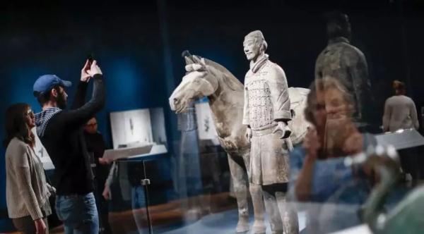 时隔六年，美国男子承认掰断并偷走兵马俑手指！然而……（在美国被折断的兵马俑手指）