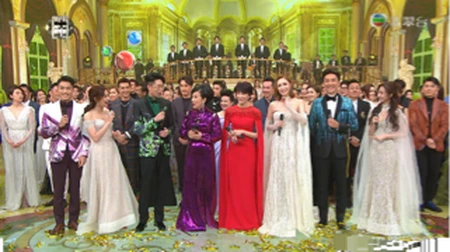 TVB台庆晚会，众花旦盛装出席，杨千嬅唱完就走太大牌-tvb台庆颁奖2020