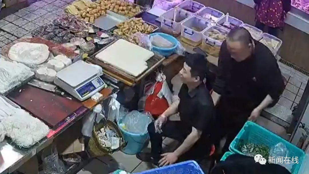 男子被贴膏药当场晕倒！官方通报：膏药没有迷药成分（没有问题贴膏药）