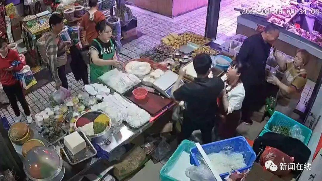 男子被贴膏药当场晕倒！官方通报：膏药没有迷药成分（没有问题贴膏药）