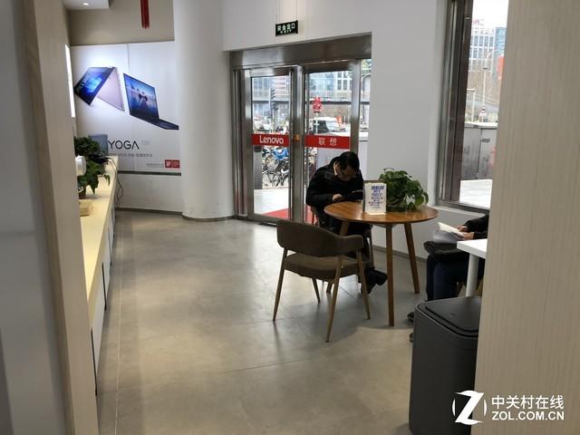 315暗访联想售后 官方4S店环境好效率高-联想售后更换电池