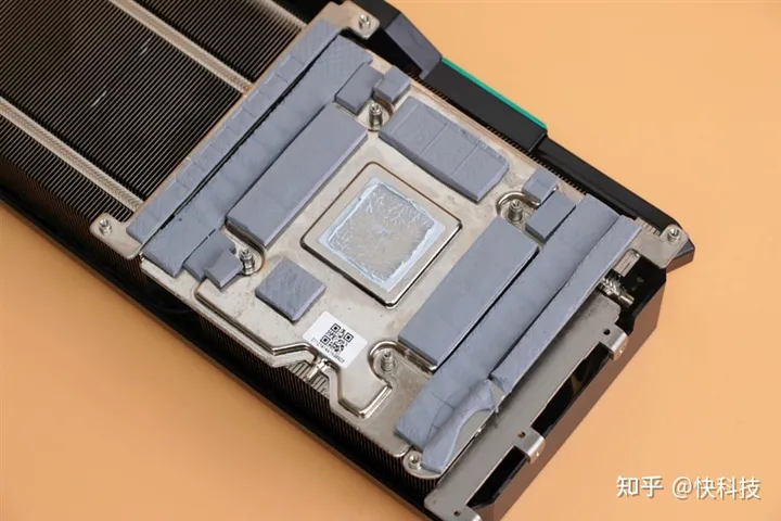 核弹来了！NVIDIA RTX 3090 Ti首发评测：比RX 6900 XT快16%-核弹来了怎么躲避