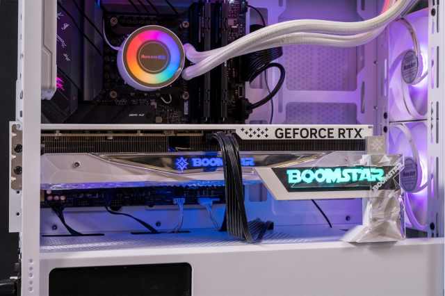 比RTX 3090 Ti便宜，还比RTX 3090 Ti能打！影驰 GeForce RTX 4070 Ti 星曜 OC显卡评测