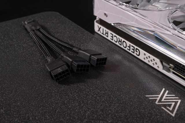 比RTX 3090 Ti便宜，还比RTX 3090 Ti能打！影驰 GeForce RTX 4070 Ti 星曜 OC显卡评测