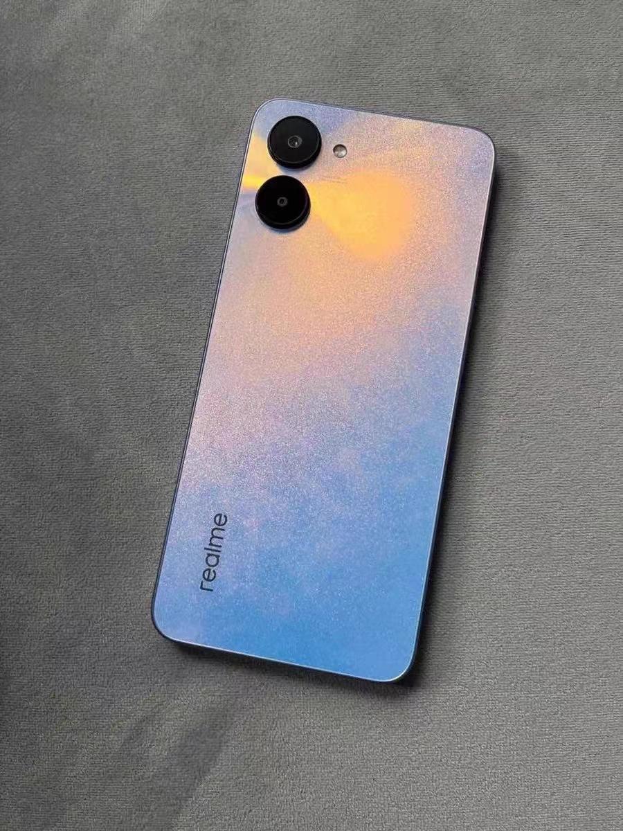 真我10s：千元手机的配置揭秘-真我一千多推荐