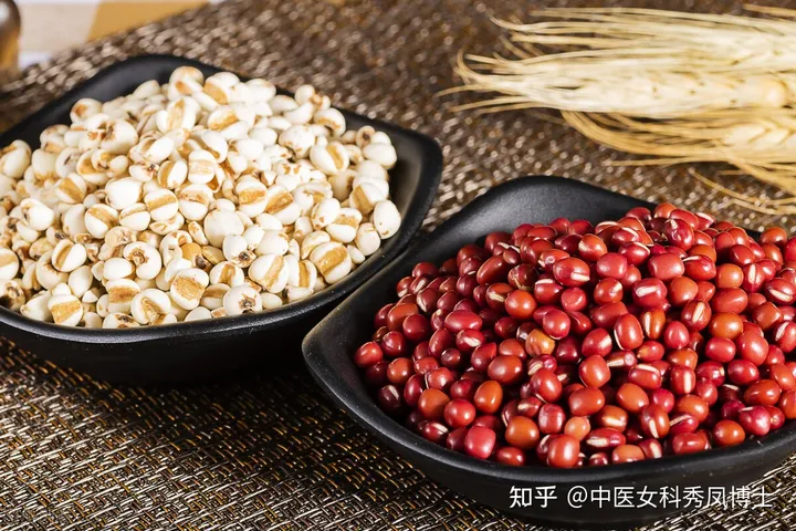五指毛桃不是桃，红豆薏米不祛湿，40年老药师帮你避开祛湿的坑！-五指毛桃赤小豆薏米煲猪骨