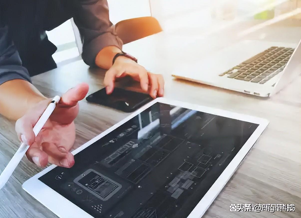 千元笔记本能干什么？平板+笔记本两用，“穷人”也一样买得起-千元笔记本值得买吗